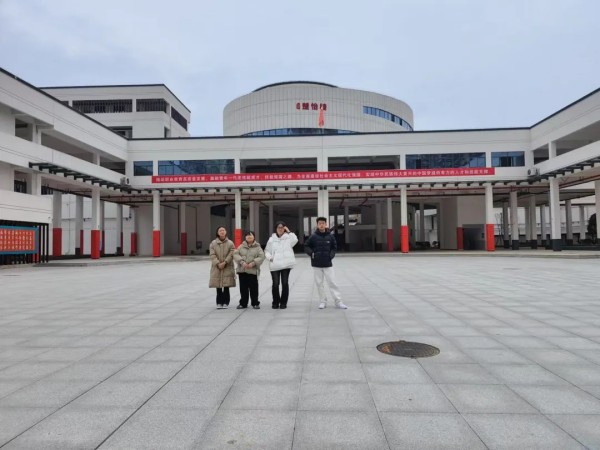 岳陽市江南通信職業(yè)技術(shù)學校有限公司,岳陽江南學校,岳陽江南通信學校,岳陽職業(yè)學校 岳陽市江南通信職業(yè)技術(shù)學校有限公司,岳陽江南學校,岳陽江南通信學校,岳陽職業(yè)學校